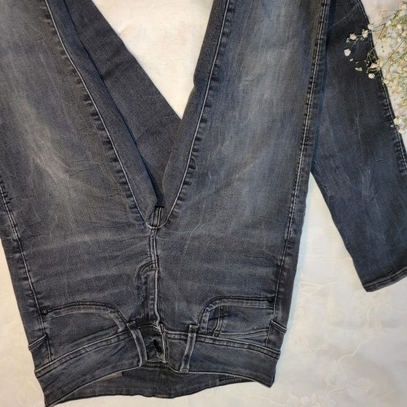 G-STAR Raw jeans. Black. LYNN mid rise. 34" inseam size 6. - Picture 5 of 10